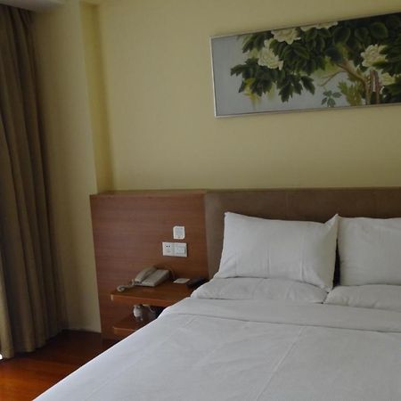 Donghua Hotel Beijing Luaran gambar