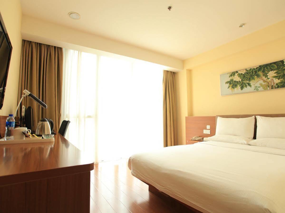 Donghua Hotel Beijing Luaran gambar